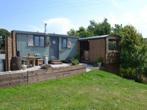 Bracken Hut at Copy House Hideaway